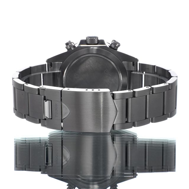 Tudor Heritage Chronograph M70330B-0004 Image 3